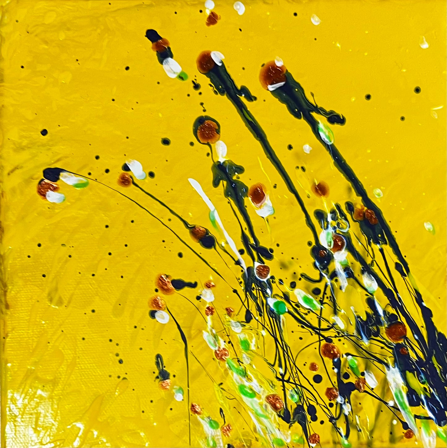 Herbes sur fond jaune